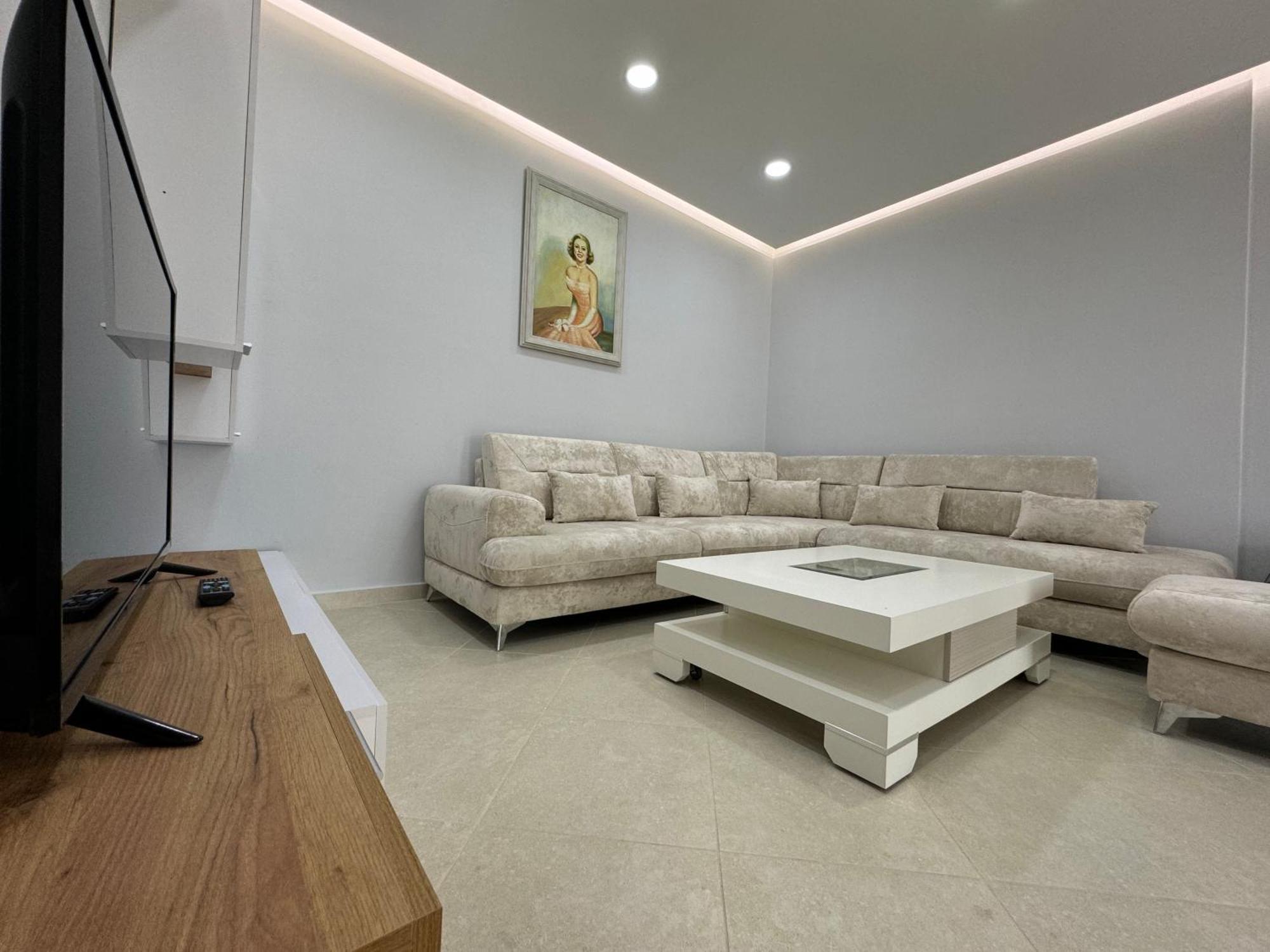 Apartment House In Beach Vlore